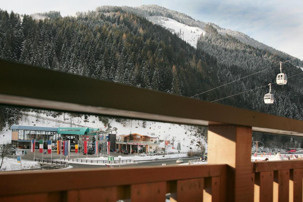 Hotel Eder Michaela Saalbach-Hinterglemm Exterior photo